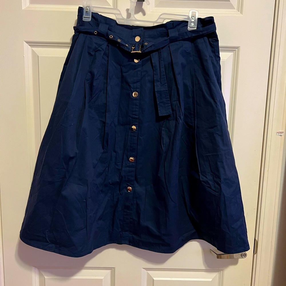 Button front skirt with pockets!